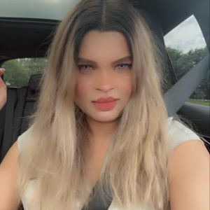 Meet your Posher, Jasmin